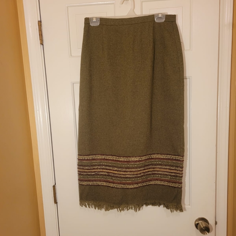 VTG Sag Harbor A-line Wool Blend Midi Fringe Hem Skirt Size 10P Fully Lined